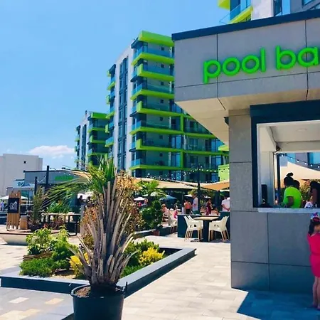 Apartament Golden Lek Alezzi Năvodari