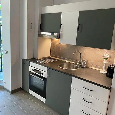 Golden Lek Alezzi Apartament