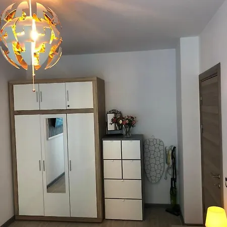Golden Lek Alezzi * Năvodari